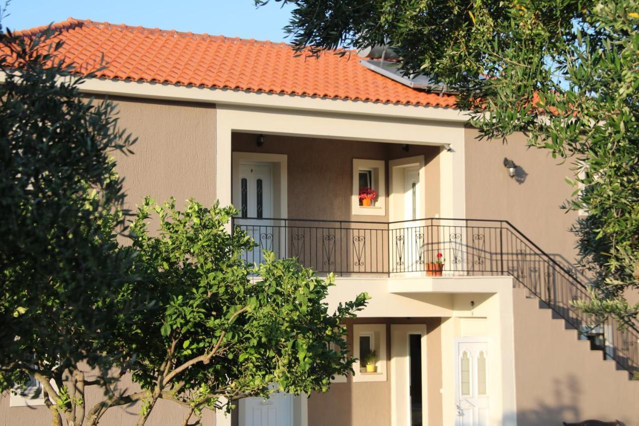 Nikoleta'S Studios Argostoli  Luaran gambar