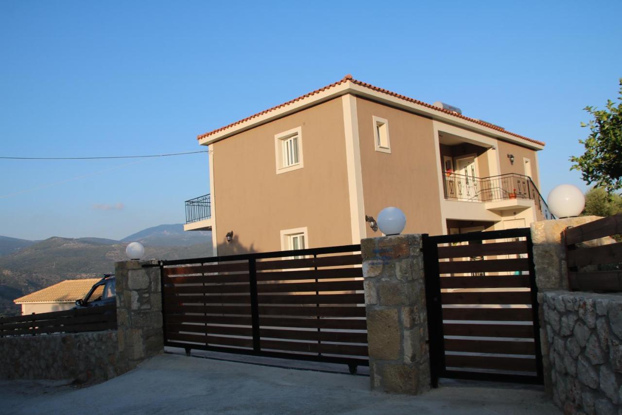 Nikoleta'S Studios Argostoli  Luaran gambar