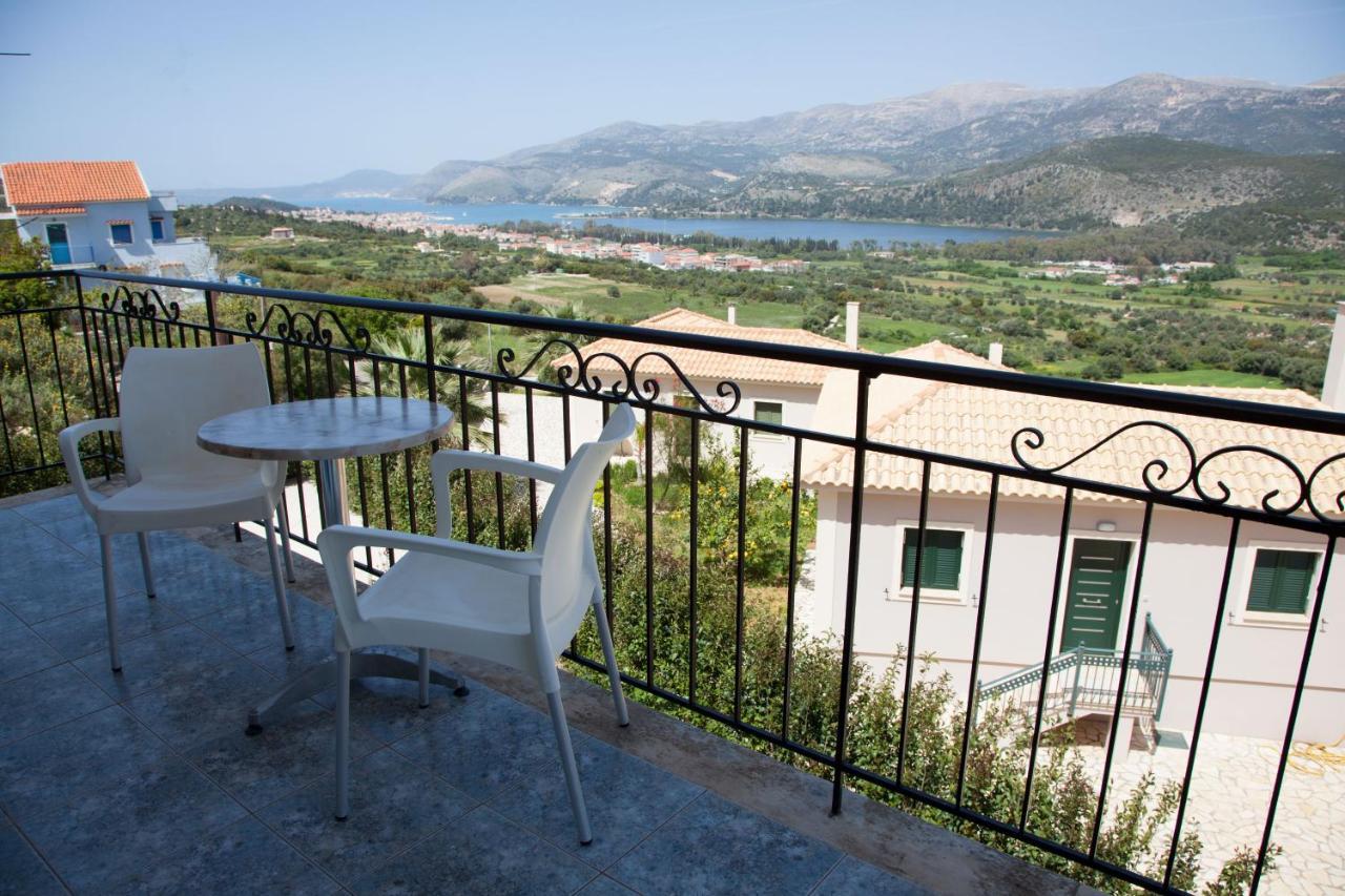 Nikoleta'S Studios Argostoli  Luaran gambar